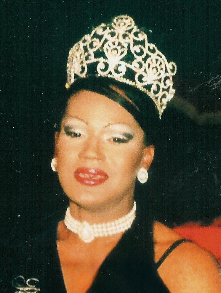 Kara Young, La Femme Magnifique International 1999 winner
