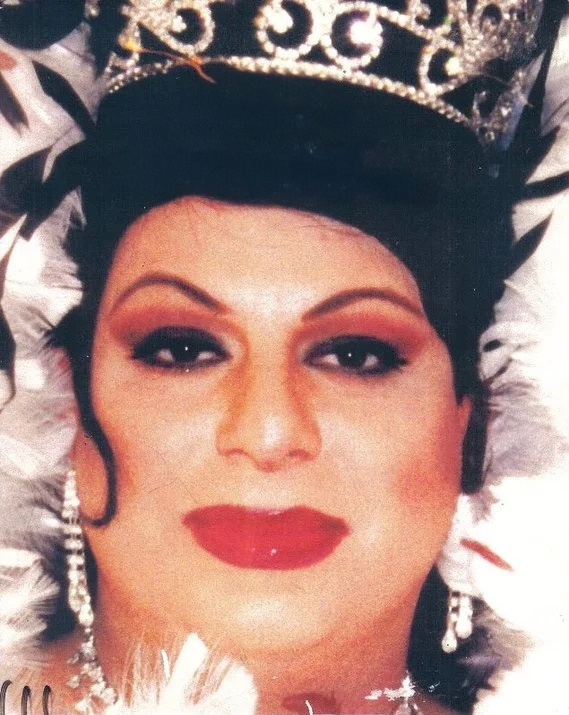Yvette, La Femme Magnifique Plus International 2000 winner